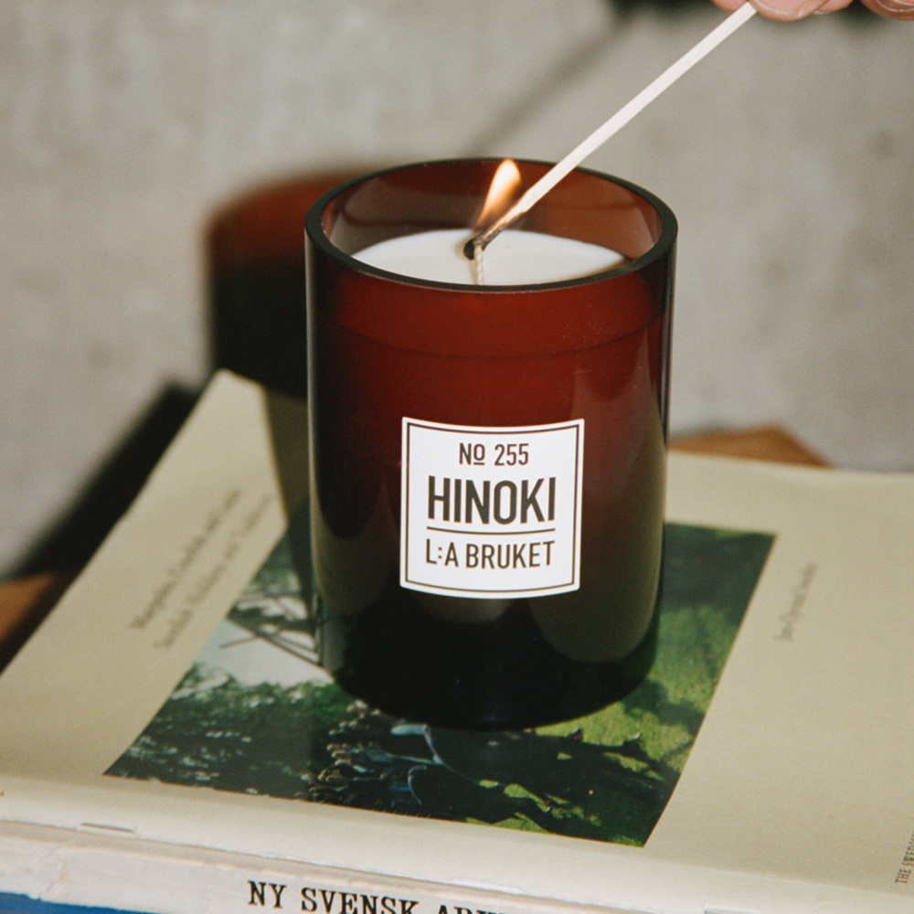 255 Scented Candle Hinoki, 260g